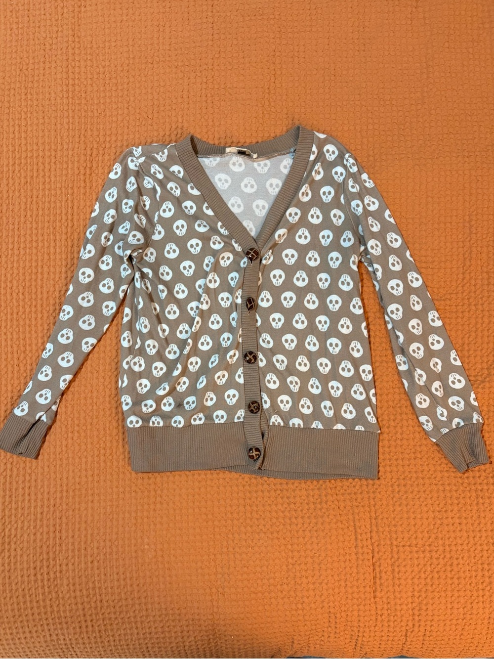 Women’s Skull Print V-Neck Cardigan Sweater